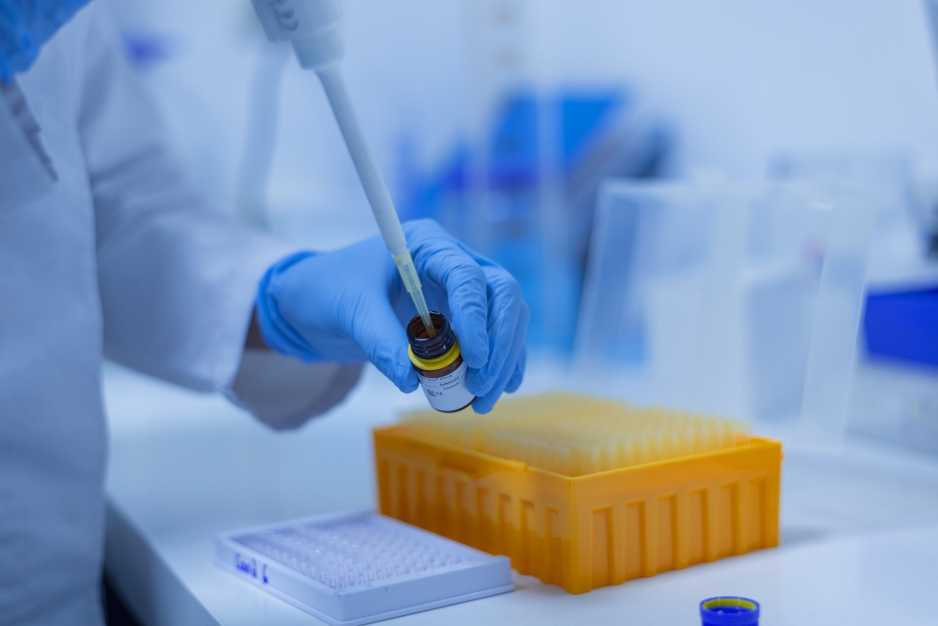 laboratory-gc7c3d39f8_1920(2).jpg